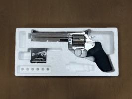 Airsoftový revolver DAN WESSON 715 - 6